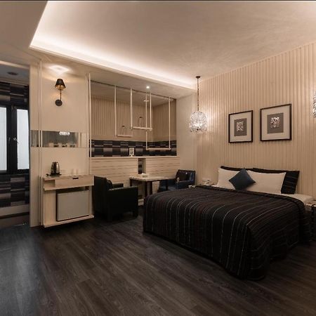 麗馨汽車旅館 Leesing Motel Kaohsiung Esterno foto