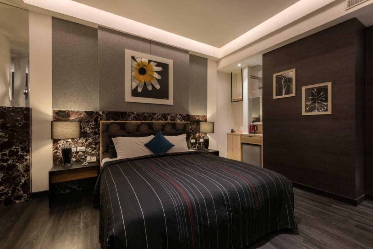 麗馨汽車旅館 Leesing Motel Kaohsiung Esterno foto