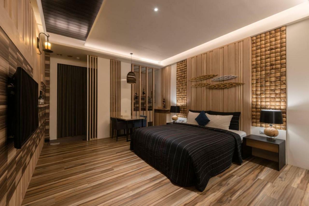 麗馨汽車旅館 Leesing Motel Kaohsiung Esterno foto