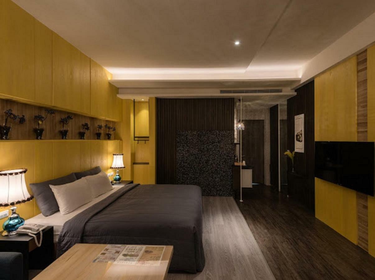 麗馨汽車旅館 Leesing Motel Kaohsiung Esterno foto