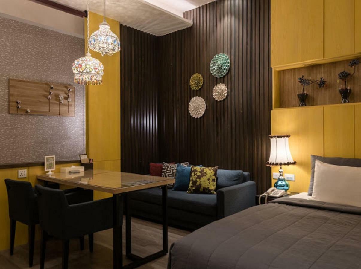 麗馨汽車旅館 Leesing Motel Kaohsiung Esterno foto